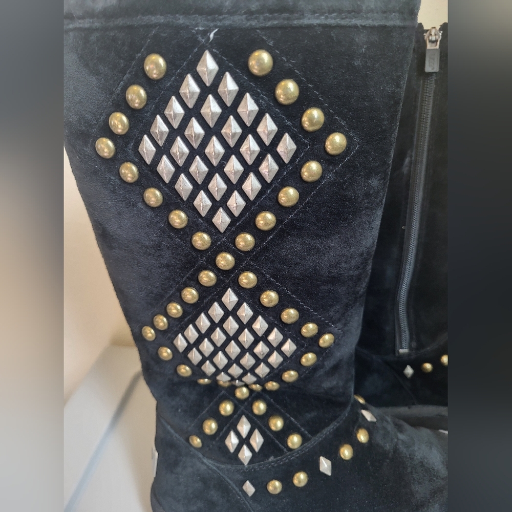 UGG Women's Avondale Black Boots with Gold and Silver Accents, Size Womens 7 - Picture 2 of 10
